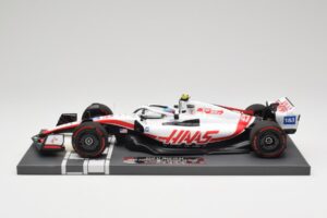 Haas VF-22 #47 M. Schumacher British GP 2022 Minichamps 1:18 117221047 Živica