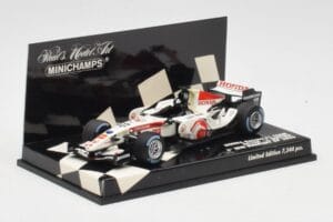 Honda RA106 #12 J. Button Hungarian GP Winner F1 2006 Minichamps 1:43 400060112 Kov – obrázok 2 z 5