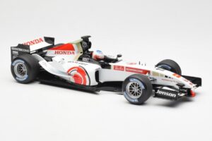 Honda RA106 Honda Racing Team J. Button F1 Showcar 2006 Minichamps 1:18 BUTTON001 Kov – obrázok 4 z 6