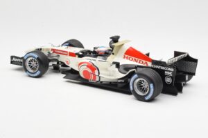 Honda Racing Team RA106 #12 J. Button F1 2006 Minichamps 1:18 100060012 Kov – obrázok 5 z 6