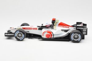 Honda RA106 Honda Racing Team R. Barrichello F1 Showcar 2006 Minichamps 1:18 08MF1-06B-CRB18 Kov – obrázok 3 z 6