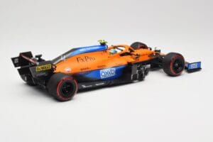 McLaren MCL35M #4 L. Norris Pole Position Russian GP 2021 Minichamps 1:18 530213404 Kov – obrázok 2 z 7