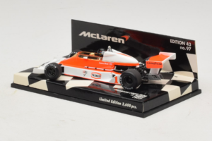 McLaren M26 Ford J. Hunt F1 1977 Minichamps 1:43 530774301 Kov – obrázok 3 z 5