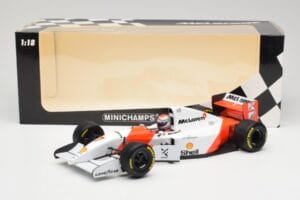 McLaren Ford MP4/8 #7 M. Andretti European GP 1993 Minichamps 1:18 530931827 Živica – obrázok 6 z 7