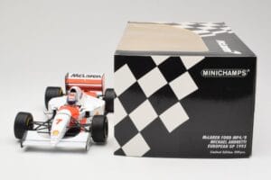 McLaren Ford MP4/8 #7 M. Andretti European GP 1993 Minichamps 1:18 530931827 Živica – obrázok 7 z 7