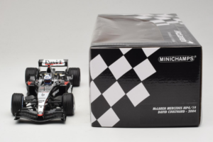 McLaren MP4/19 Mercedes D. Coulthard F1 2004 Minichamps 1:18 530041805 Kov – obrázok 6 z 7