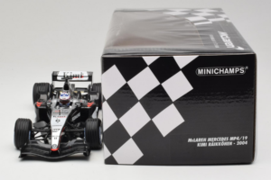 McLaren MP4/19 Mercedes K. Raikkonen F1 2004 Minichamps 1:18 530041806 Kov – obrázok 6 z 7