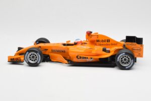 McLaren Mercedes MP4-20 G. Paffett F1 Test Car 2006 Minichamps 1:18 B66962342 Kov – obrázok 3 z 6