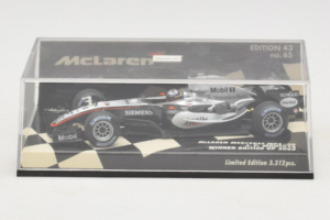 McLaren MP4-20 Mercedes #10 J.P. Montoya British GP Winner F1 2005 Minichamps 1:43 530054320 Kov – obrázok 4 z 5