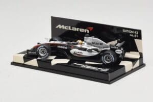 McLaren Mercedes MP4-20 #10 J-P. Montoya Race Car 2005 Minichamps 1:43 530054310 Kov – obrázok 3 z 5