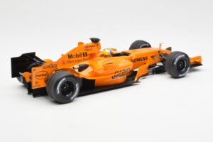 McLaren MP4-21 Mercedes #4 J.P. Montoya Interim Livery 2006 Minichamps 1:18 530061874 Kov – obrázok 2 z 6