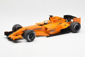 McLaren MP4-21 Mercedes #4 J.P. Montoya Interim Livery 2006 Minichamps 1:18 530061874 Kov