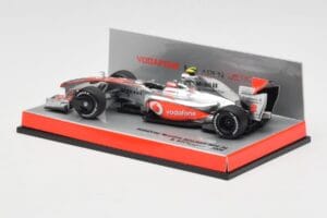 McLaren Mercedes MP4-24 #2 H. Kovalainen Race Car 2009 Minichamps 1:43 503094302 Kov – obrázok 3 z 5