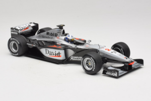 McLaren MP4-15 #2 D. Coulthard F1 2000 Minichamps 1:18 B66962118 Kov – obrázok 4 z 6