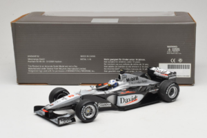 McLaren MP4-15 #2 D. Coulthard F1 2000 Minichamps 1:18 B66962118 Kov – obrázok 6 z 6