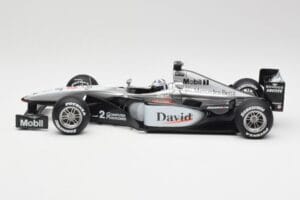 McLaren MP4-15 #2 D. Coulthard F1 2000 Hot Wheels 1:18 26740 Kov – obrázok 3 z 6