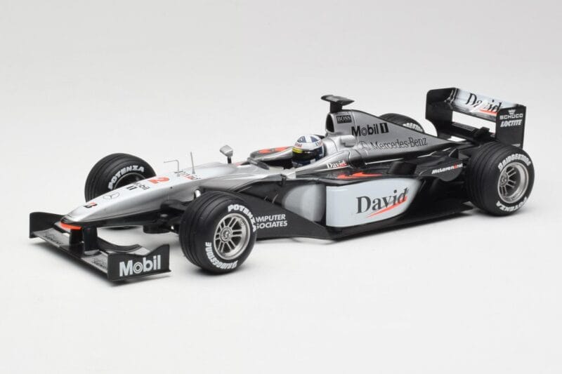 McLaren MP4-15 #2 D. Coulthard F1 2000 Hot Wheels 1:18 26740 Kov