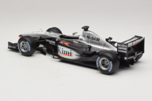 McLaren MP4-20 #9 K. Raikkonen F1 2005 Hot Wheels 1:18 H2286 Kov – obrázok 5 z 6