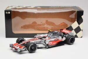 McLaren MP4-22 #2 L. Hamilton Canadian GP Winner 2007 Minichamps 1:18 530071822 Kov – obrázok 6 z 6
