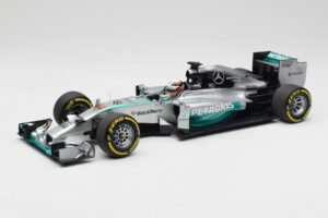 Mercedes AMG Petronas W05 #44 L. Hamilton F1 World Champion 2014 Minichamps 1:18 186140044 Kov