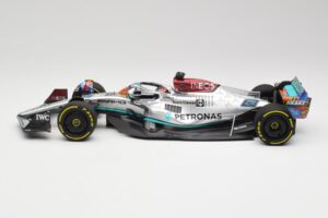 Mercedes AMG W13 E Performance Petronas #63 G. Russell Miami GP 2022 Minichamps 1:18 110220563 Kov – obrázok 3 z 7