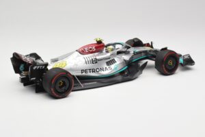 Mercedes AMG W13 E Performance Petronas #44 L. Hamilton Spanish GP 2022 Minichamps 1:18 110220044 Kov – obrázok 2 z 7