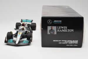 Mercedes AMG W13 E Performance Petronas #44 L. Hamilton Spanish GP 2022 Minichamps 1:18 110220044 Kov – obrázok 6 z 7