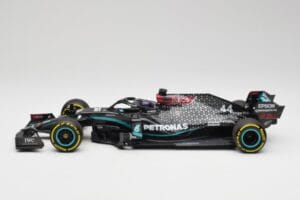 Mercedes AMG W11 Petronas #44 L. Hamilton Styrian GP Winner 2020 Minichamps 1:18 110200244 Živica – obrázok 3 z 7