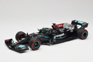 Mercedes AMG W12 Petronas #44 L. Hamilton Spanish GP 100th Pole 2021 Minichamps 1:18 110210444 Živica