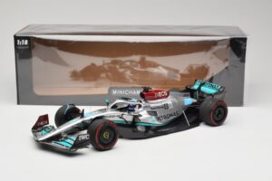 Mercedes AMG W13 E Performance Petronas #63 G. Russell Brazilian GP 1st Win 2022 Minichamps 1:18 110222163 Živica – obrázok 7 z 7