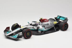 Mercedes AMG W13 E Performance Petronas #44 L. Hamilton Brazilian GP 2022 Minichamps 1:18 110222144 Živica