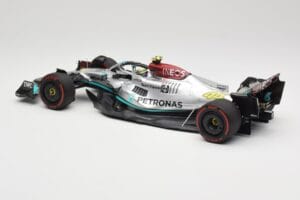 Mercedes AMG W13 E Performance Petronas #44 L. Hamilton Brazilian GP 2022 Minichamps 1:18 110222144 Živica – obrázok 5 z 7