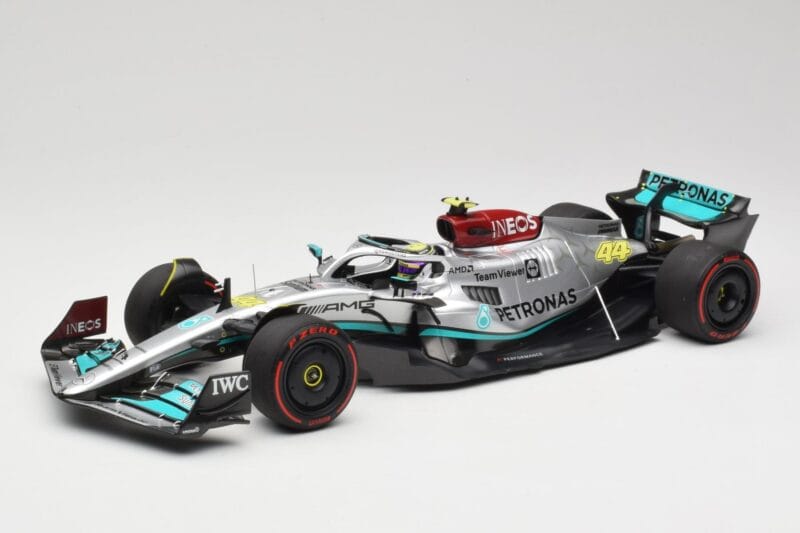 Mercedes AMG W13 E Performance Petronas #44 L. Hamilton Brazilian GP 2022 Minichamps 1:18 110222144 Živica