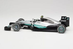 Mercedes AMG W07 #6 N. Rosberg Australia GP Winner 2016 Minichamps 1:18 110160006 Kov – obrázok 3 z 7