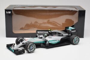 Mercedes AMG W07 #6 N. Rosberg Australia GP Winner 2016 Minichamps 1:18 110160006 Kov – obrázok 6 z 7