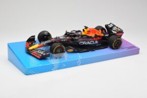 Red Bull Racing RB18 #1 M. Verstappen Winner Miami GP 2022 Minichamps 1:18 113220501 Kov – obrázok 2 z 7