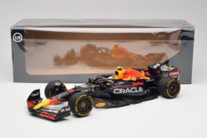 Oracle Red Bull Racing RB18 #11 S. Perez Abu Dhabi GP 2022 Minichamps 1:18 110222211 Kov – obrázok 7 z 7