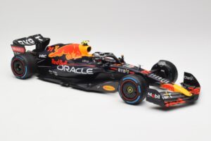 Oracle Red Bull Racing RB18 #11 S. Perez Monaco GP Winner Rain Tyre Version 2022 Minichamps 1:18 110222711 Kov – obrázok 4 z 7
