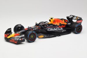 Oracle Red Bull Racing RB18 #11 S. Perez Monaco GP Winner Rain Tyre Version 2022 Minichamps 1:18 110222711 Kov