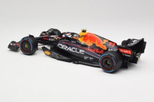Oracle Red Bull Racing RB18 #11 S. Perez Monaco GP Winner Rain Tyre Version 2022 Minichamps 1:18 110222711 Kov – obrázok 5 z 7