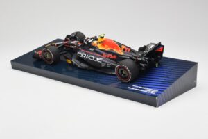 Red Bull Racing RB19 #11 S. Perez Winner Saudi Arabian GP 2023 Minichamps 1:18 113230111 Kov – obrázok 5 z 6