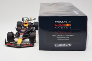 Red Bull Racing RB20 #11 S. Perez Bahrain GP 2024 Minichamps 1:18 110240111 Kov – obrázok 6 z 7