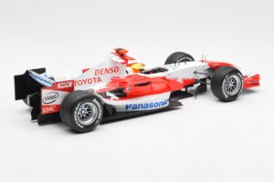 Panasonic Toyota Racing TF106 #8 R. Schumacher F1 2006 Minichamps 1:18 100060007 Kov – obrázok 2 z 6