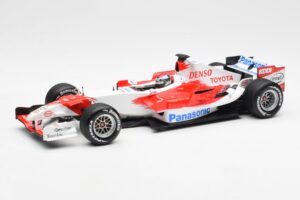 Toyota TF106 Panasonic Toyota Racing J. Trulli F1 Presentation 2006 Minichamps 1:18 AM59554H Kov