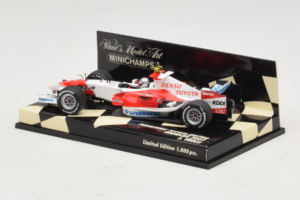 Toyota J. Trulli Panasonic Toyota Racing Showcar F1 2007 Minichamps 1:43 400070082 Kov – obrázok 3 z 5