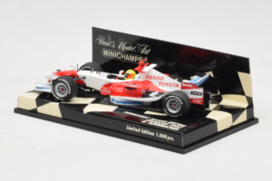 Toyota TF107 Panasonic #11 R. Schumacher Panasonic Toyota Racing Showcar 2007 Minichamps 1:43 400070081 Kov – obrázok 3 z 5