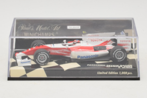 Toyota TF109 #10 T. Glock Panasonic Toyota Racing Showcar F1 2009 Minichamps 1:43 400090080 Kov – obrázok 4 z 5