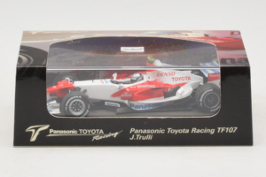 Toyota TF107 #12 J. Trulli Panasonic Toyota Racing Showcar F1 2007 Minichamps 1:43 AM60129 Kov – obrázok 4 z 6