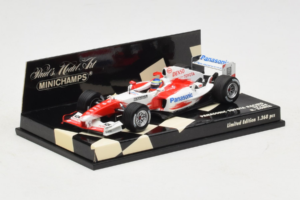 Toyota TF104 Panasonic #16 R. Zonta Panasonic Toyota Racing 2004 Minichamps 1:43 400040116 Kov – obrázok 2 z 5