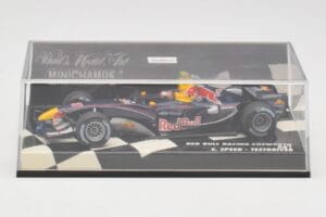 Red Bull RB1 Cosworth S. Speed Test Car 2005 Minichamps 1:43 400050137 Kov – obrázok 5 z 5